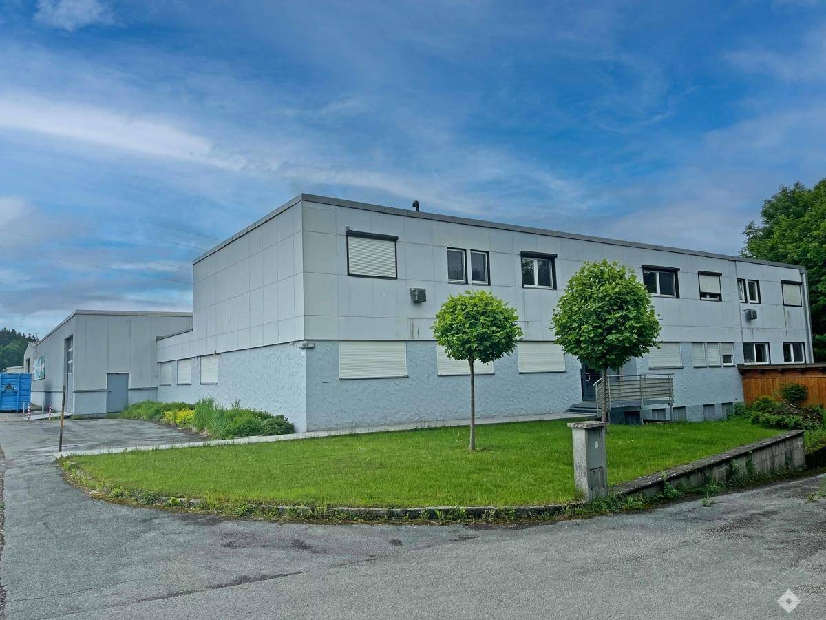 hoelzlhubnerimmobilien-halle-neumarkt