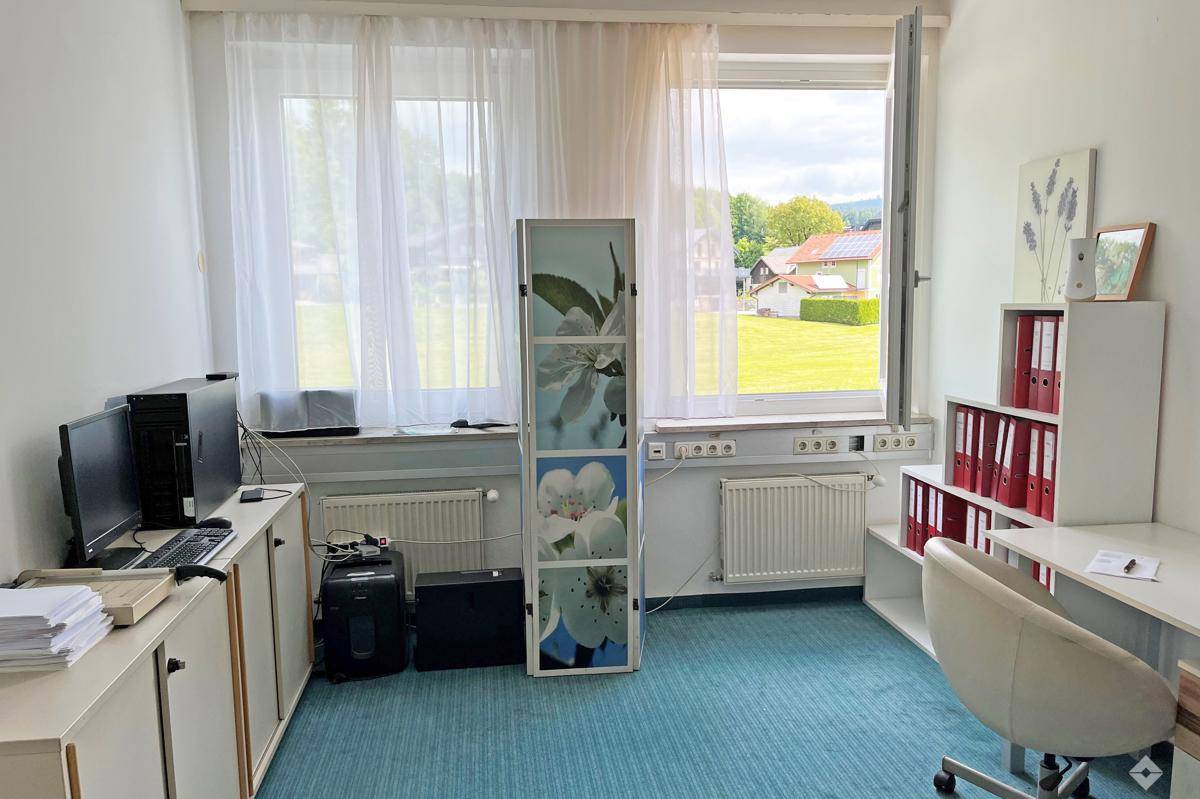 hoelzlhubnerimmobilien2025-buero