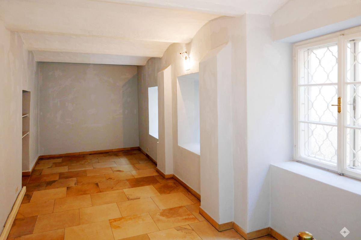 hoelzl hubner immobilien geschaeft altstadt sbg