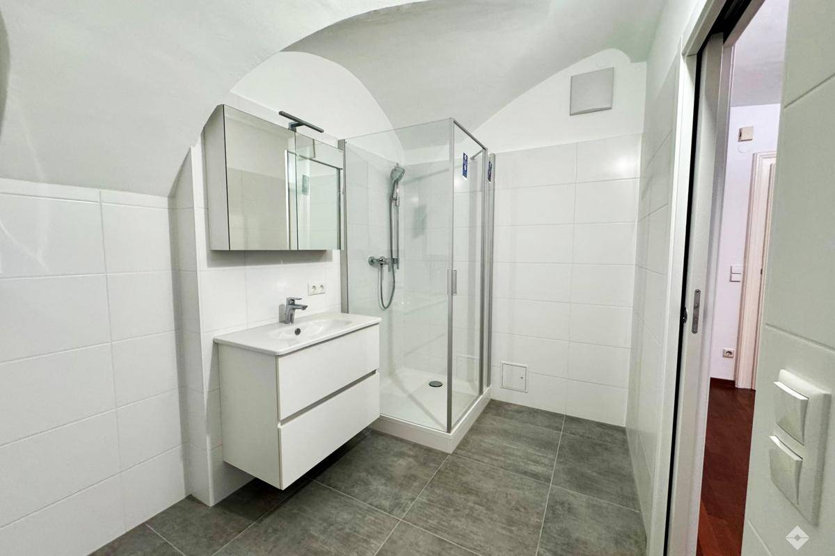HoelzlHubnerImmobilien