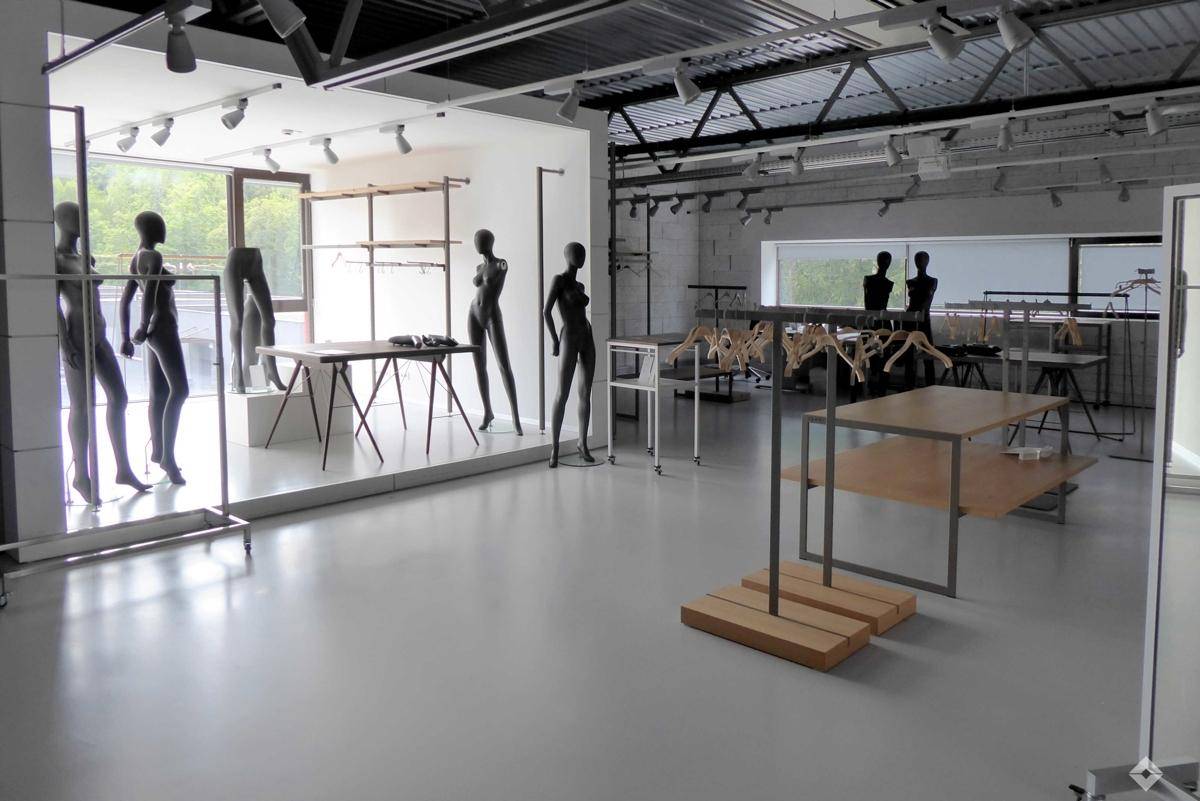 hoelzl hubner immobilien loft - buero, ausstellung, showroom