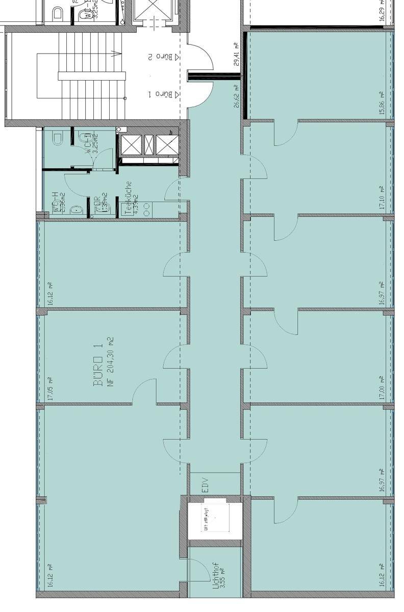 Grundriss einer Büroetage mit mehreren Räumen, Aufzug und Sanitäranlagen, ideal für gewerbliche Nutzung.