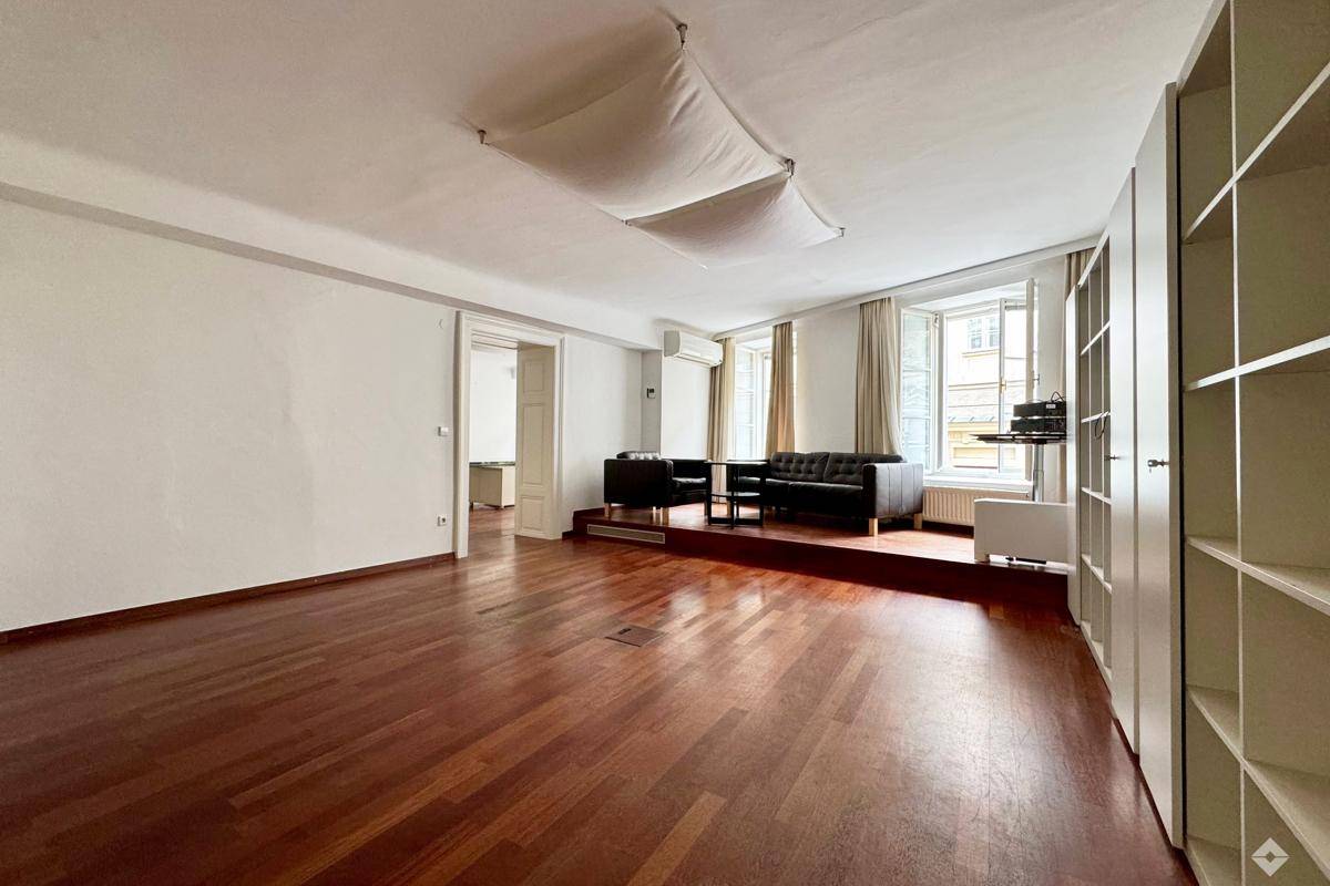 HoelzlHubnerImmobilien