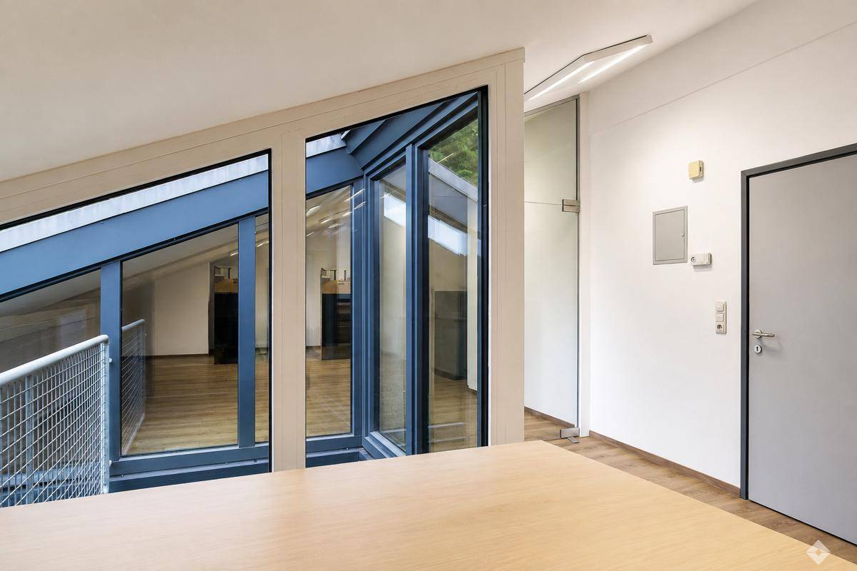 Bürofläche im Dachgeschoss mit 2 Terrassen - Widok 3