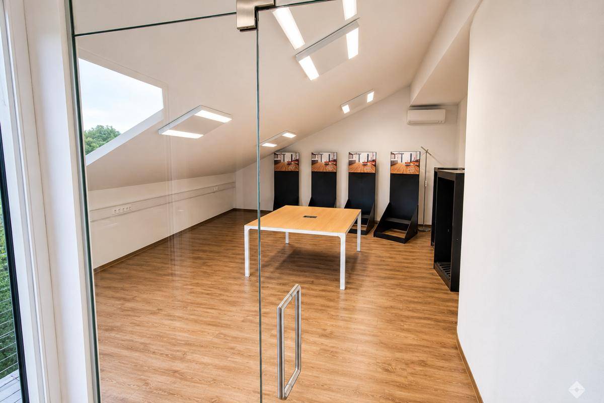 Bürofläche im Dachgeschoss mit 2 Terrassen - Widok 4