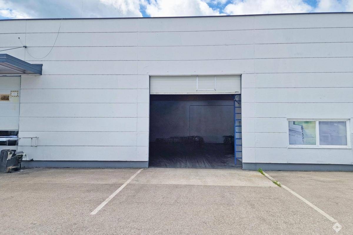 hoelzlhubnerimmobilien-betriebsliegenschaft-wals