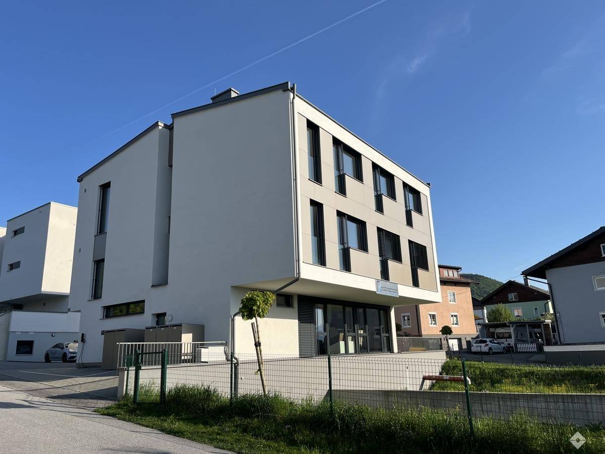 hoelzlhubnerimmobilien-büro-eugendorf