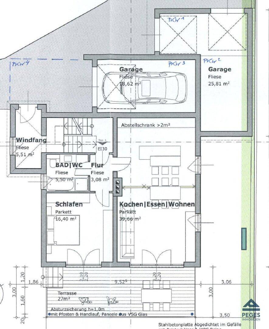 Grundriss des Erdgeschosses mit Garage, offenem Wohnbereich, Schlafzimmer und Terrasse.