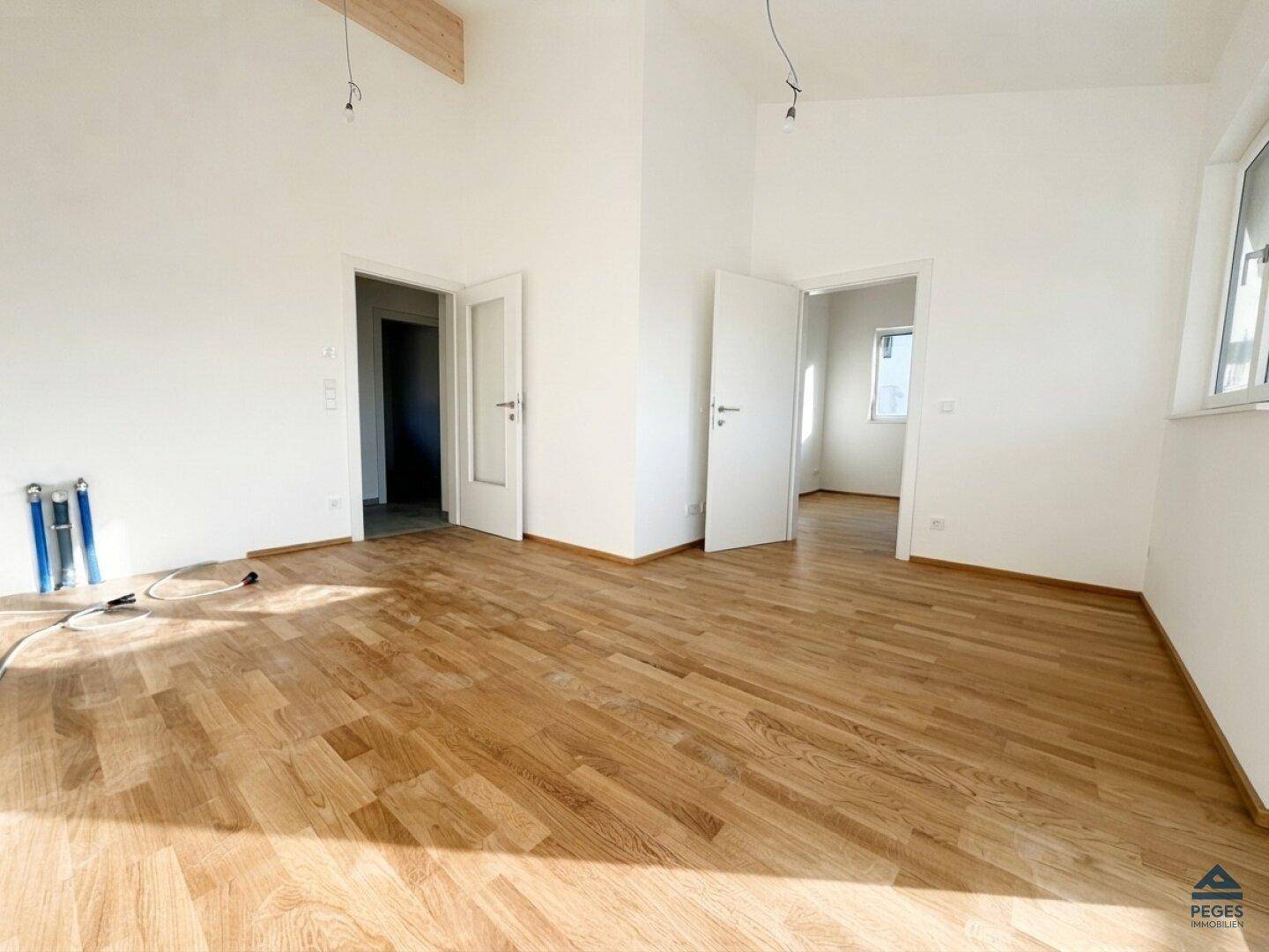 MODERN WOHNEN IM NEUBAU: 3½-Zimmer-Wohnung mit Balkon
