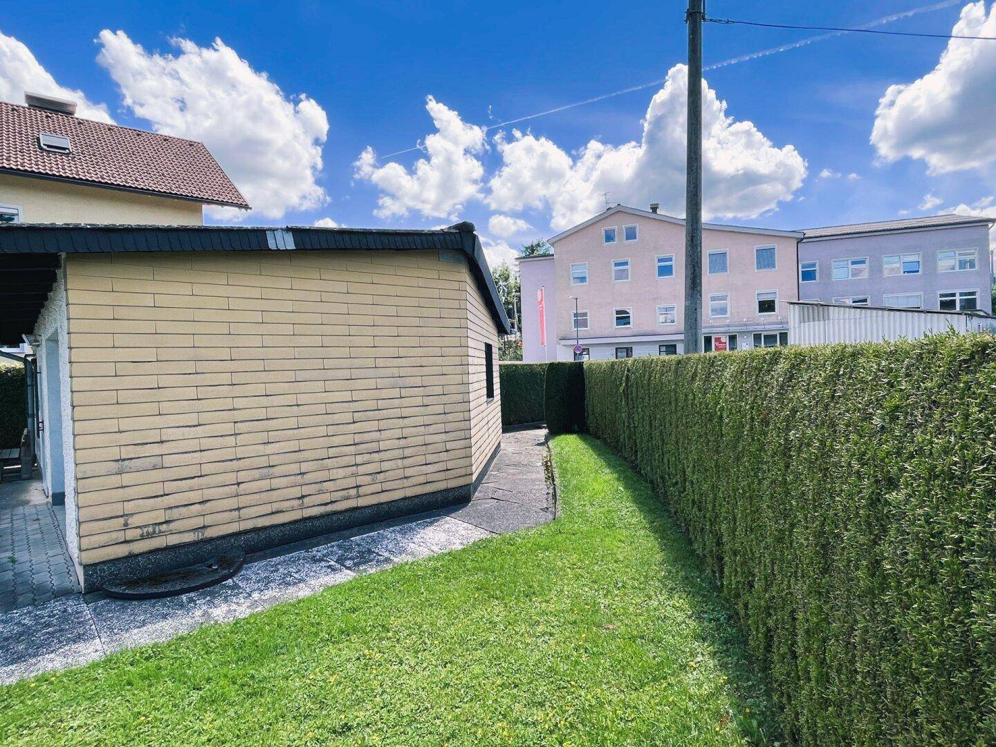 Garage seitlich