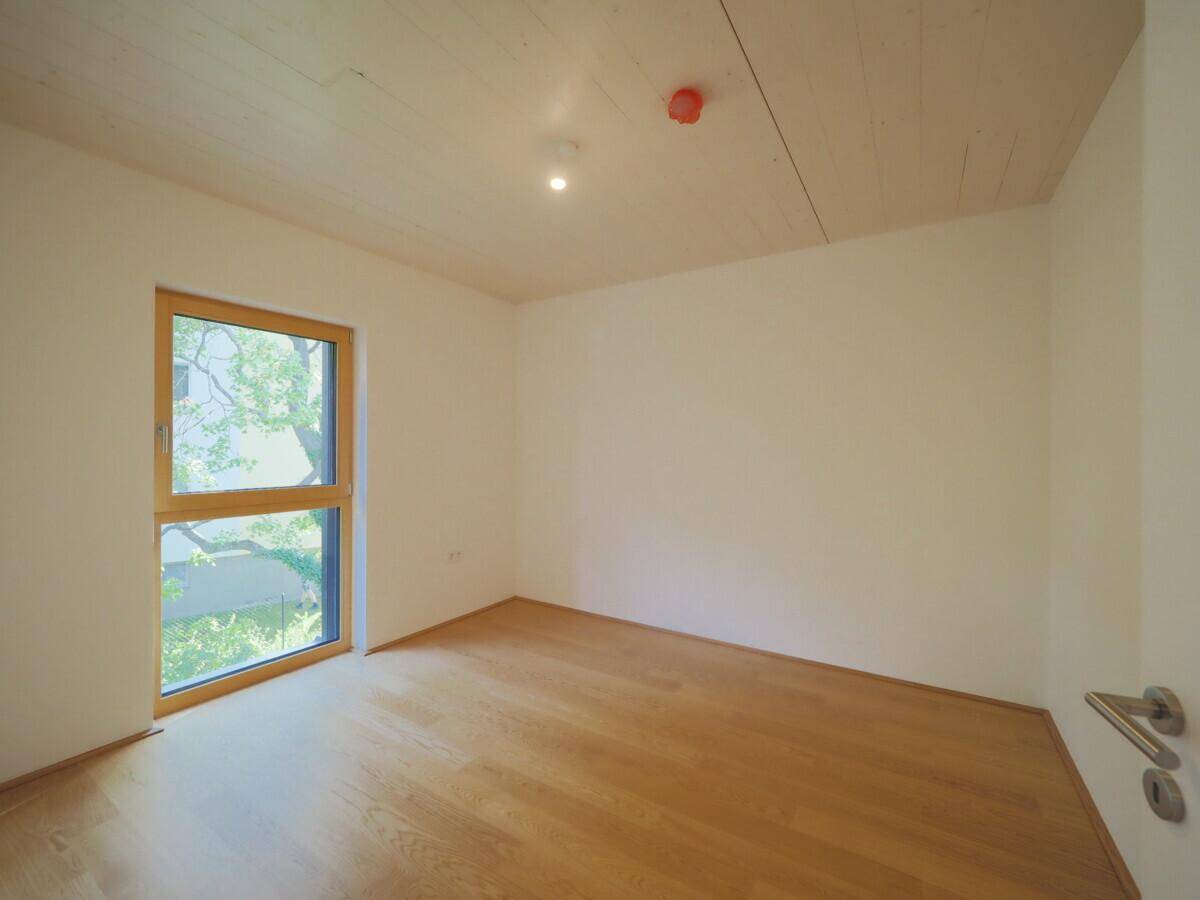 PA010318