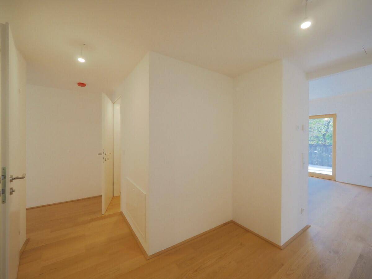 PA010300