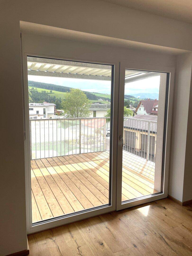 Moderne 3-Zimmer-Wohnung mit Balkon und Grünblick – pohled 3