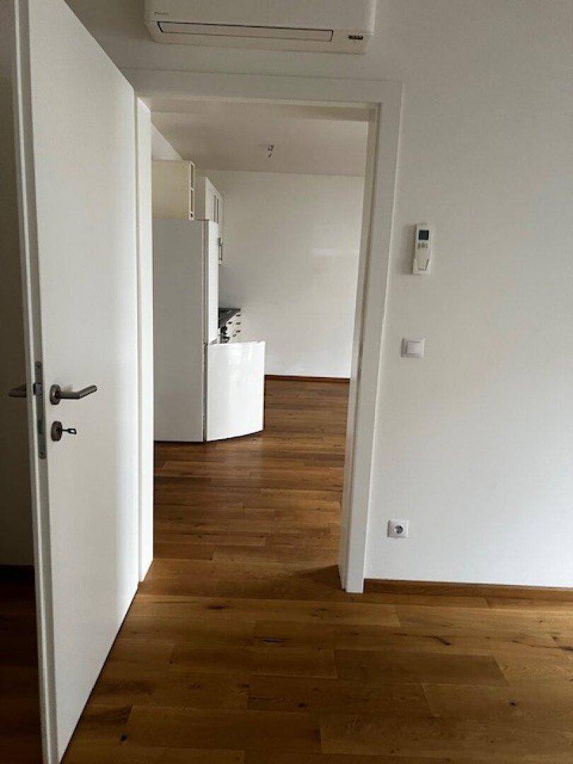 Erstklassige 2-Zimmer-Wohnung mit großem Balkon in bester Lage. - Widok 5