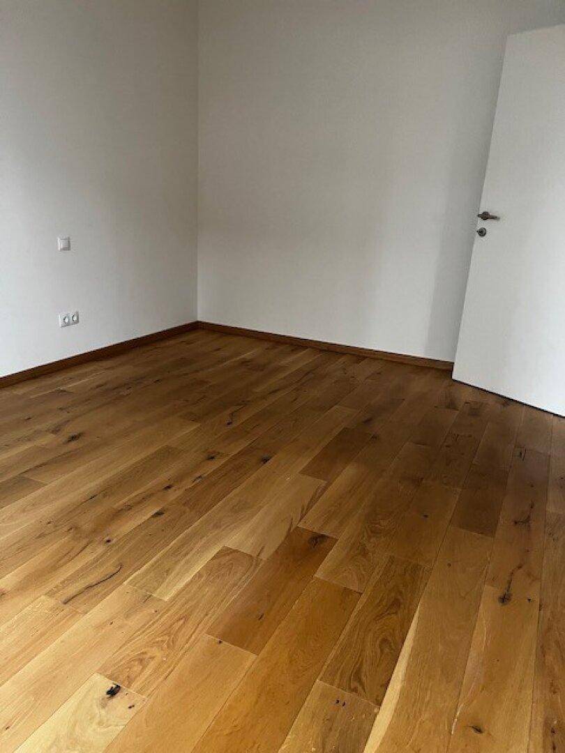 Erstklassige 2-Zimmer-Wohnung mit großem Balkon in bester Lage. - Widok 3
