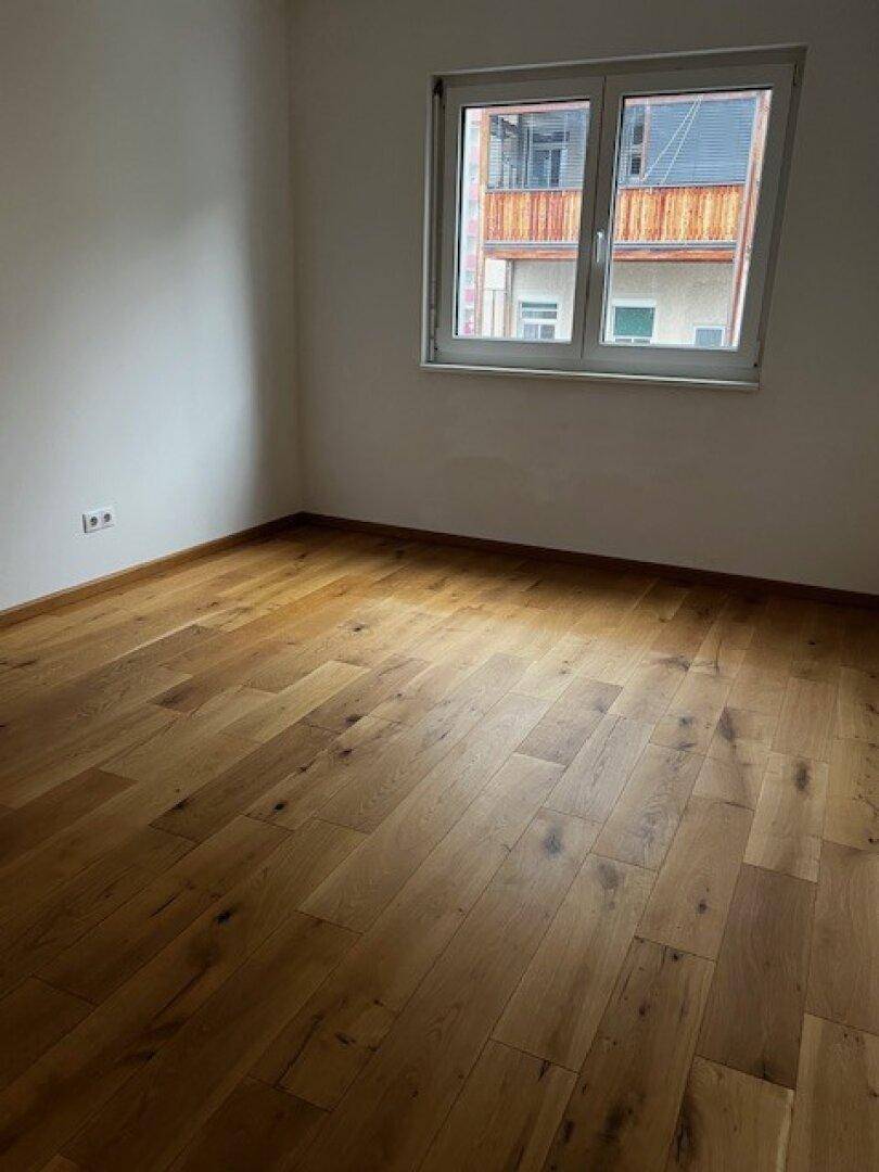 Erstklassige 2-Zimmer-Wohnung mit großem Balkon in bester Lage. - Widok 4