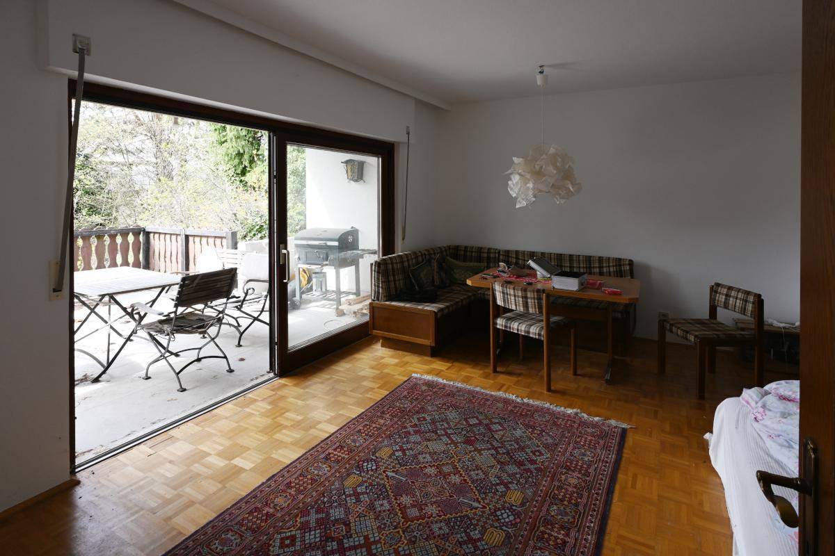 Sanierungsbedürftiges Einfamilienhaus in Bestlage des Schafbergs – pohled 4