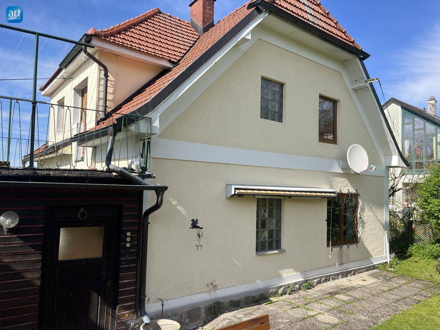 Stadthaus in zentraler Lage mit grüner Ruheoase - Widok 2