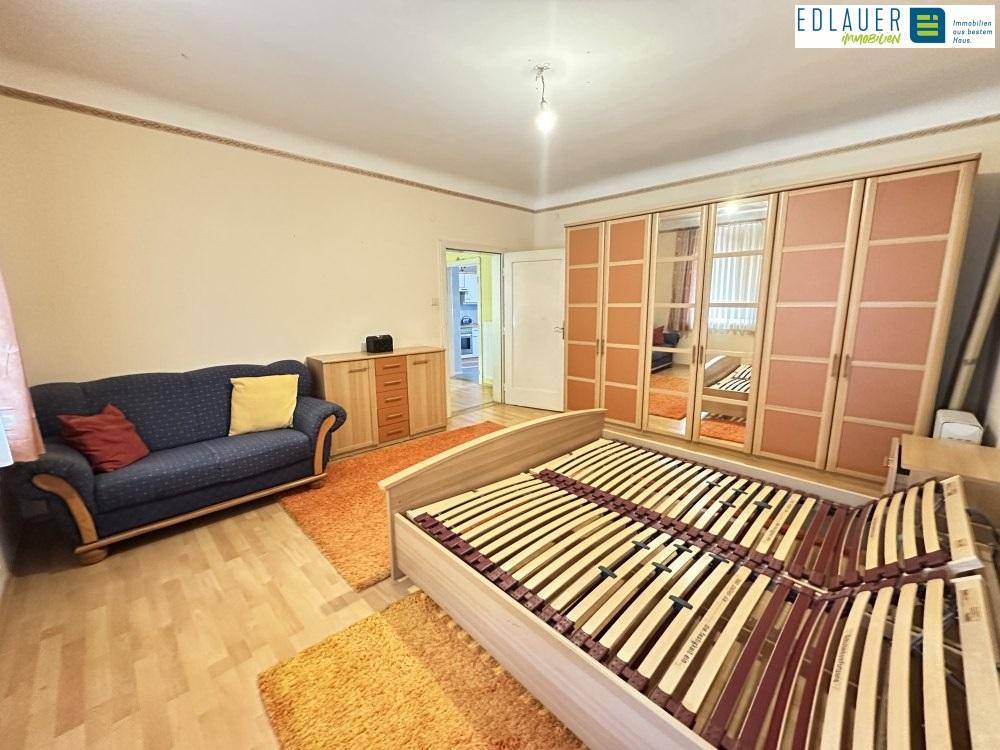 Schlafzimmer (1)