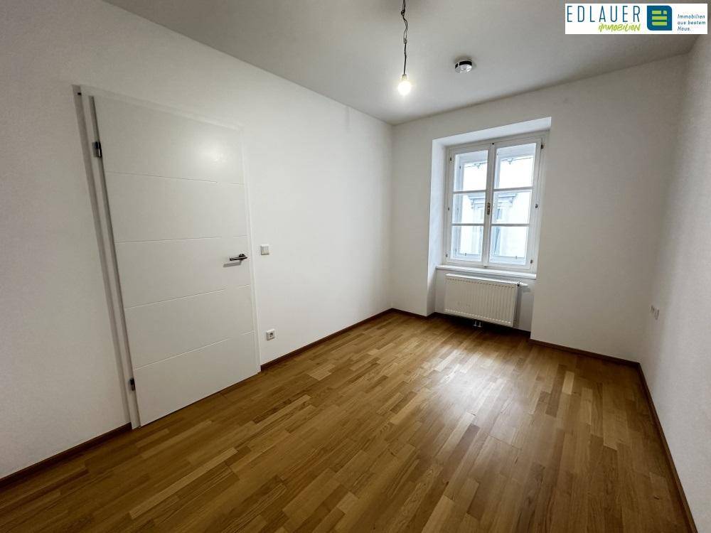 Schlafzimmer (2)