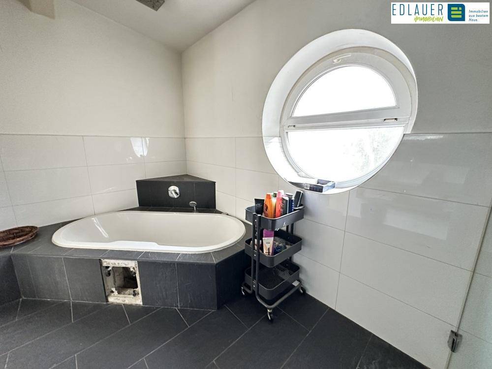 OG Badezimmer (1)