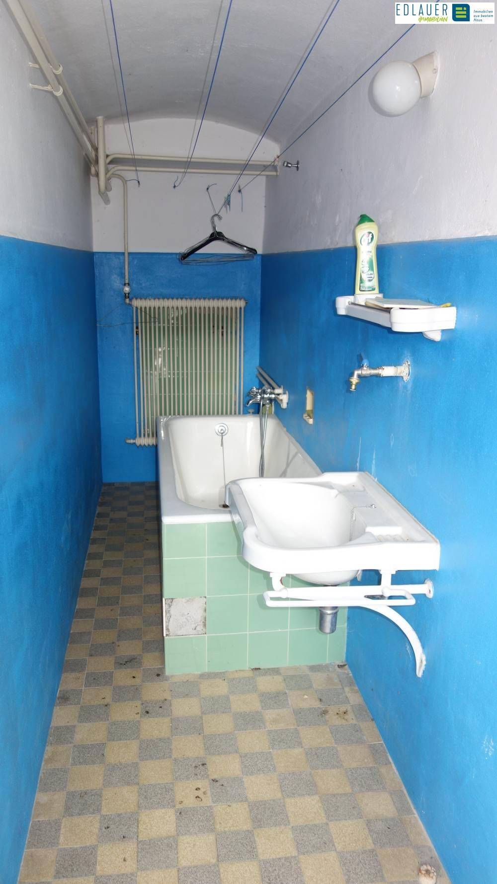 KG Bad