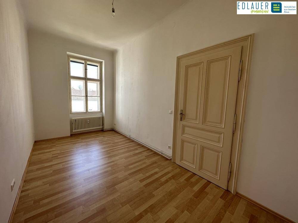 Schlafzimmer (2)