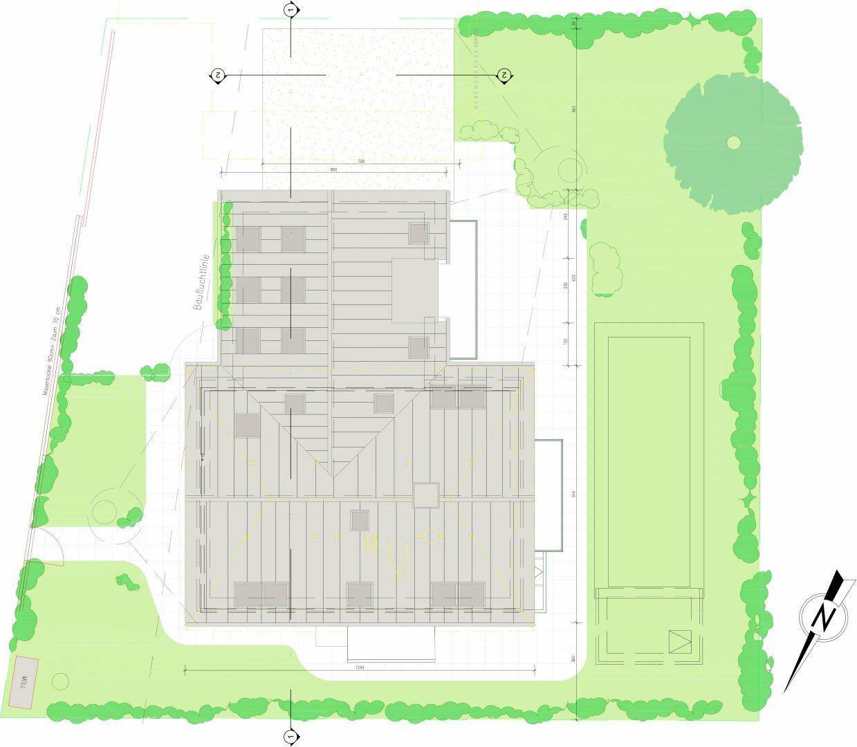 Dachaufsicht des Gebäudes mit umliegendem Garten, Carport und Poolbereich.