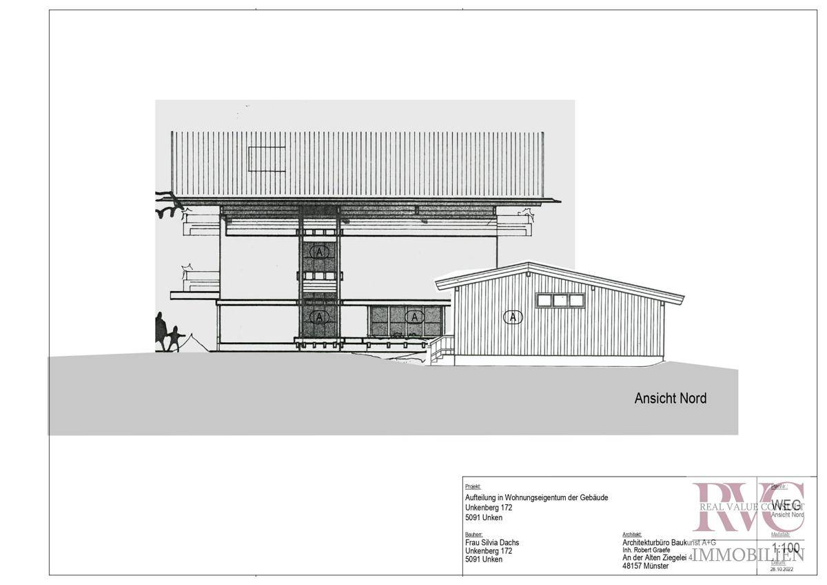 Architektonische Nordansicht des Gebäudes mit detaillierten Höhenangaben und Dachkonstruktion.