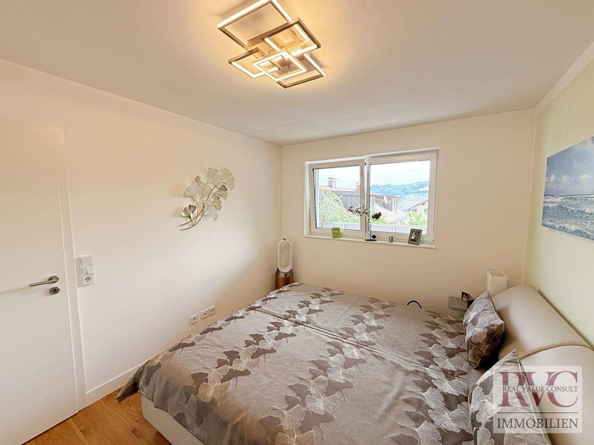 Schlafzimmer 01