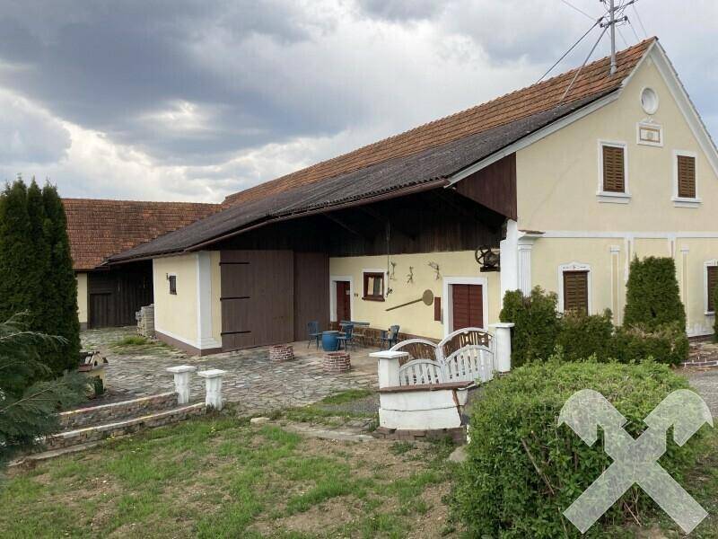 Bauernhaus mit großzügigem Nebengebäuden in sonniger Lage bei Straden - Ansicht 5