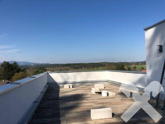 Großzügige Dachterrasse