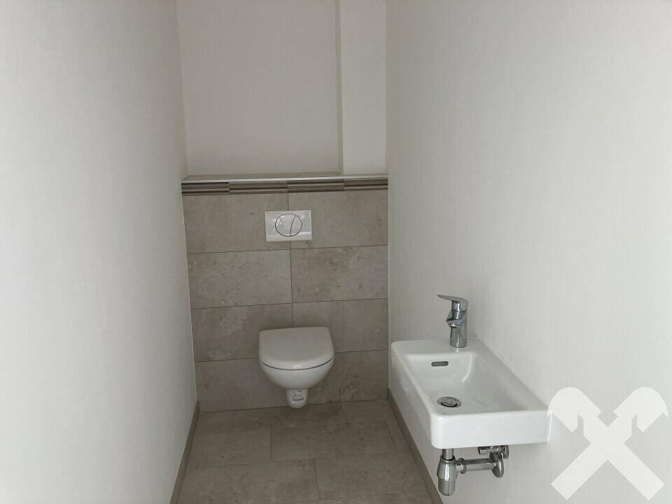 WC EG