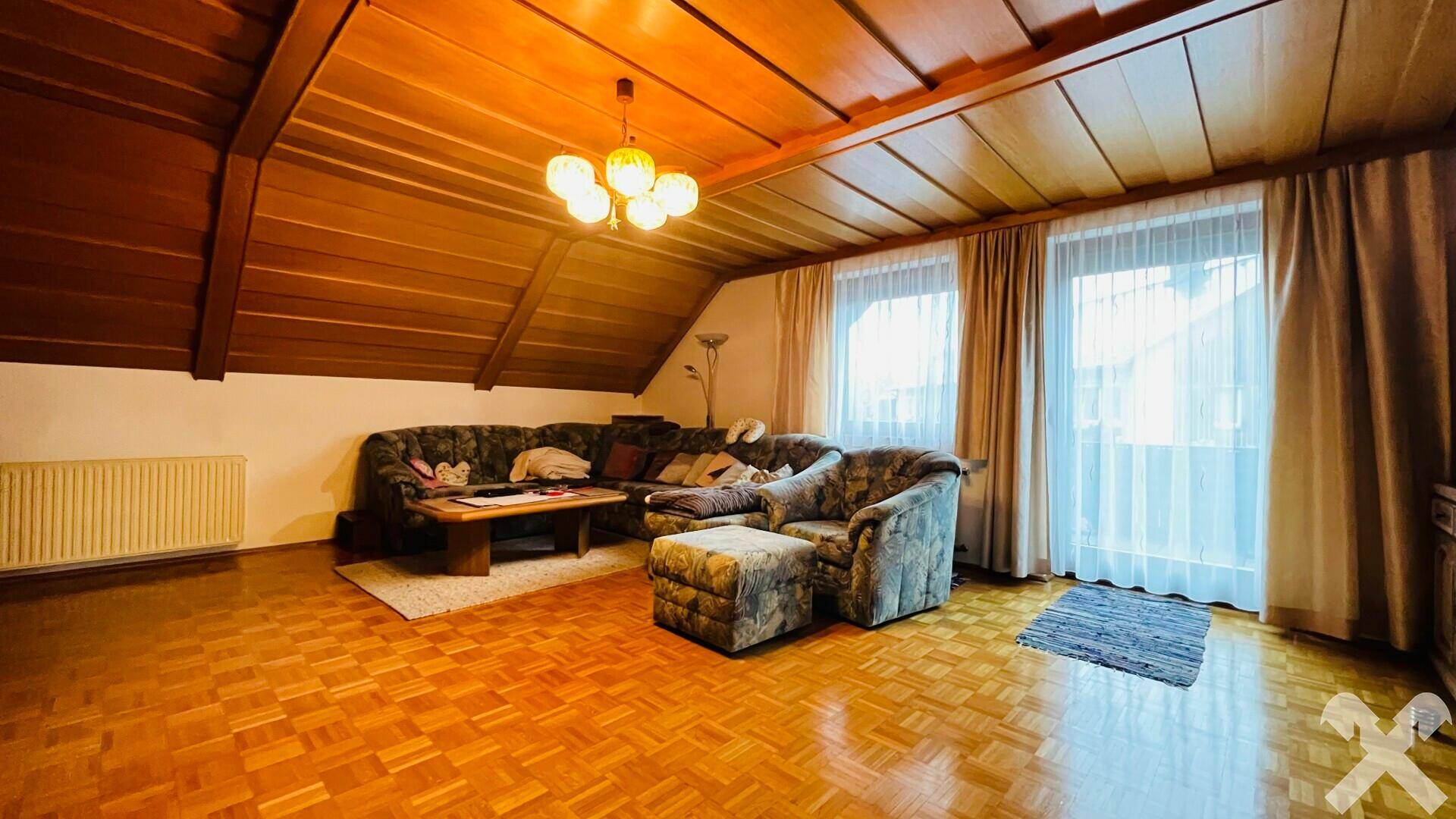 Wohnzimmer DG