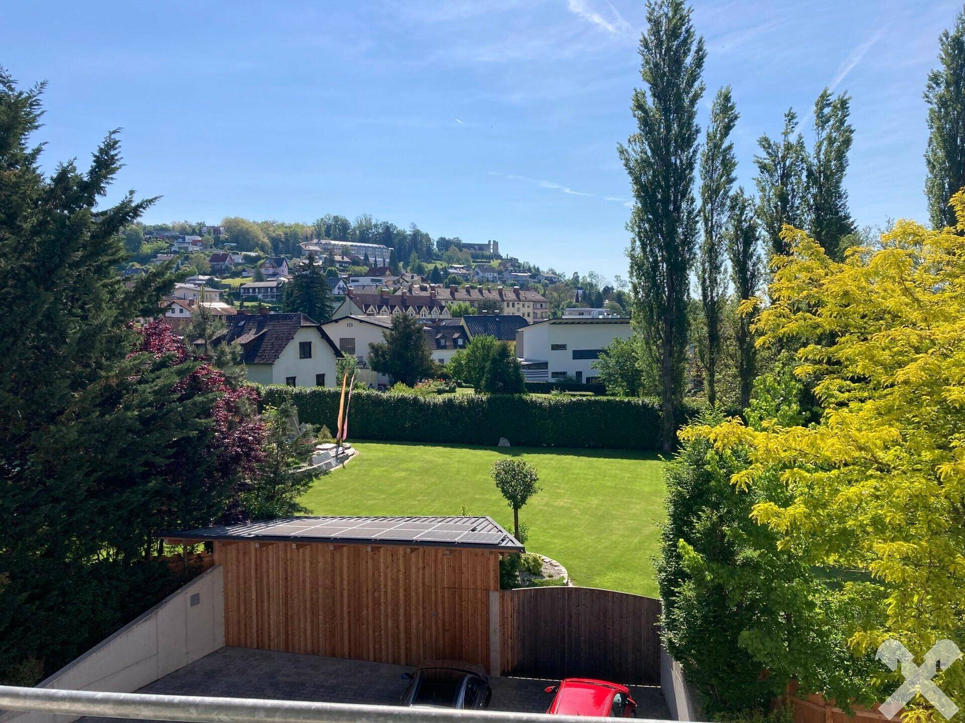 Aussicht vom Balkon Richtung Burg