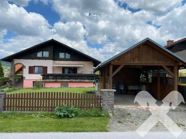 Haus mit Carport