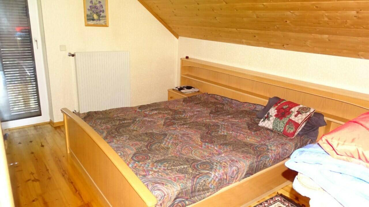 Schlafzimmer mit OG