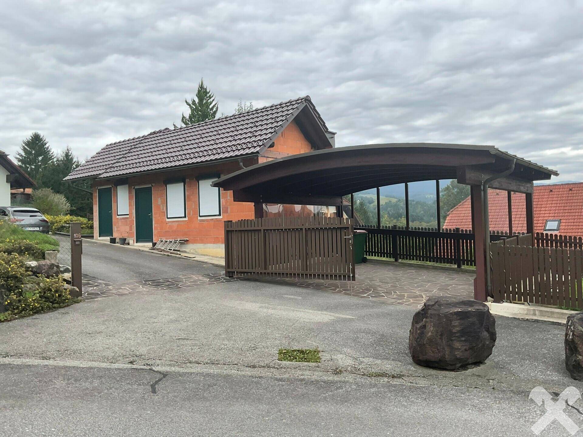 Carport & Nebengebäude