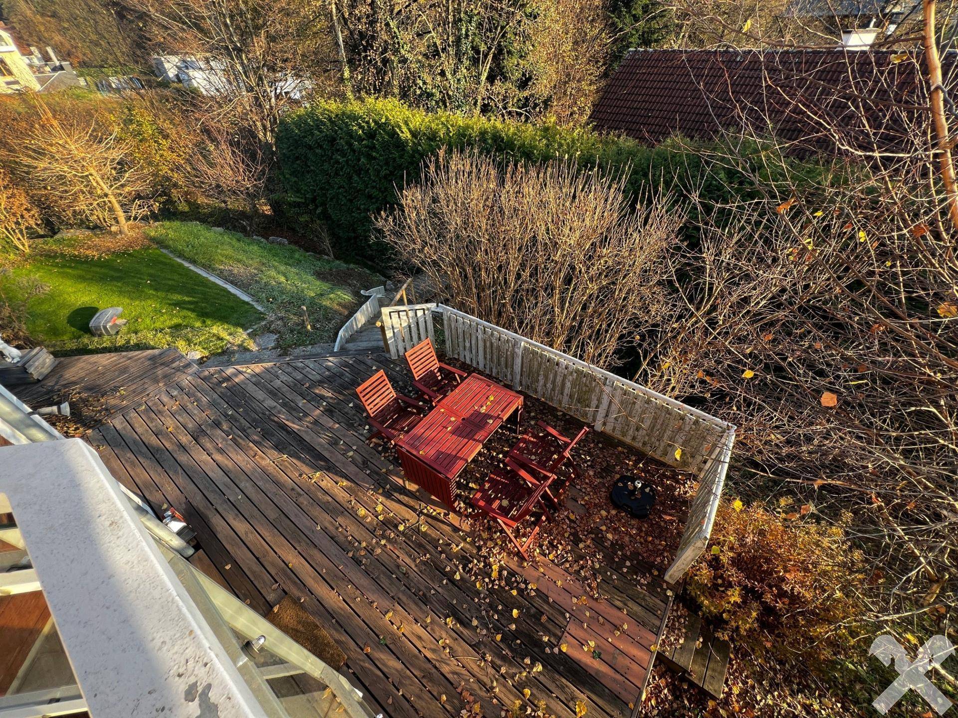 Blick vom OG auf Terrasse/Garten