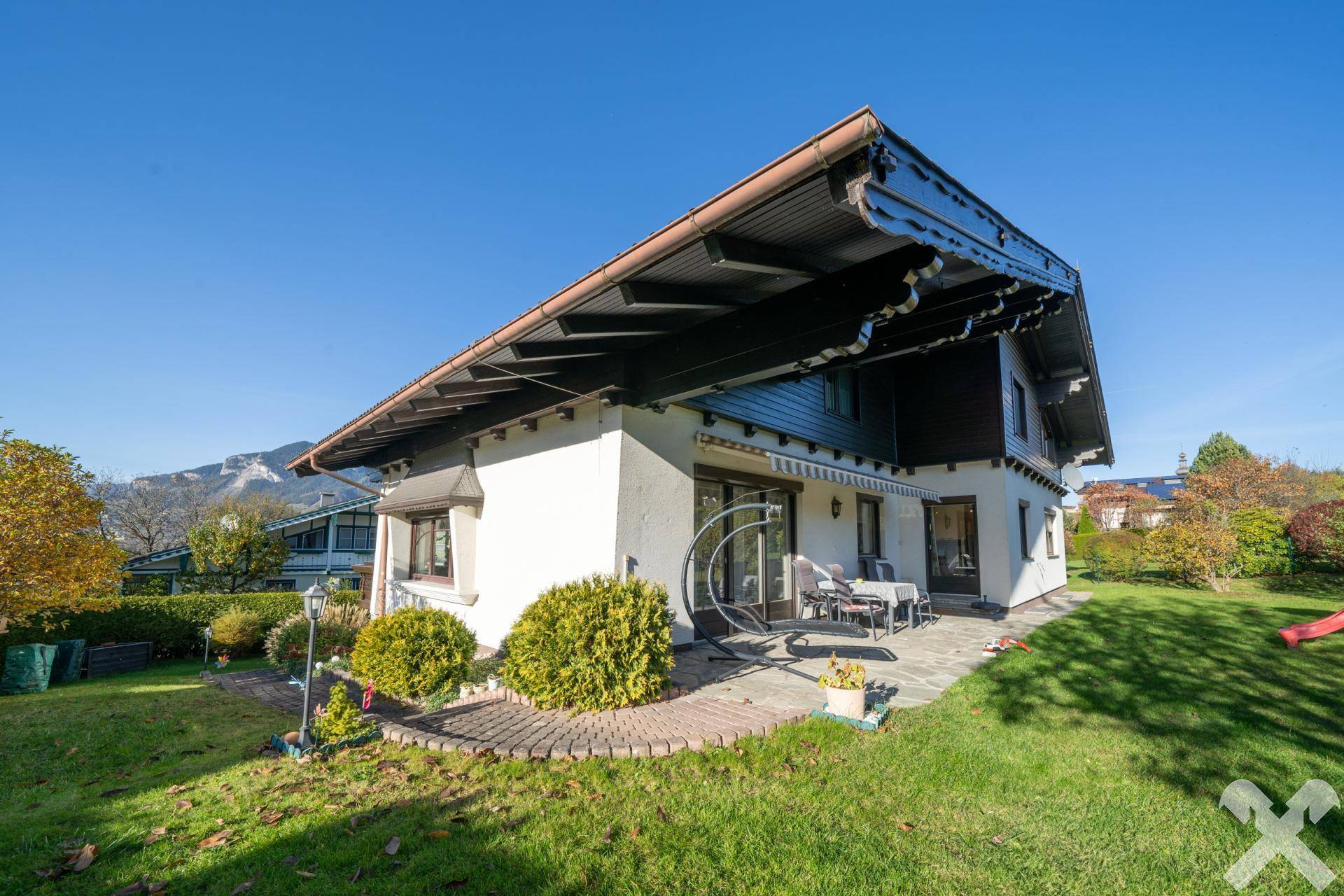 Wohnhaus mit Terrasse