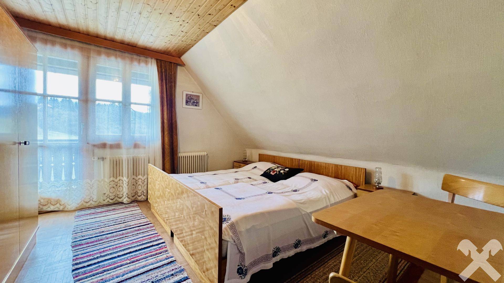 Schlafzimmer DG