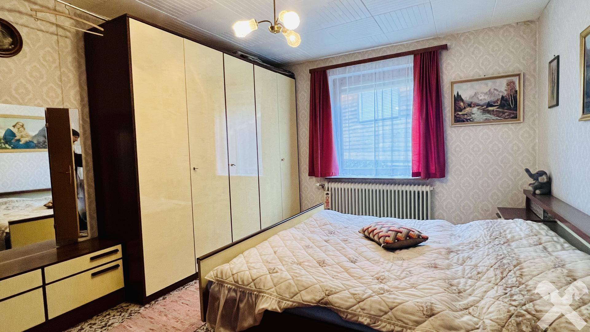 Schlafzimmer DG