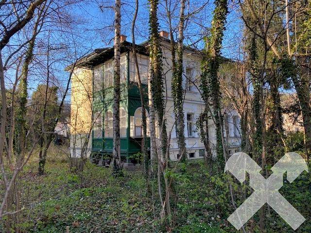 Villa Rückseite