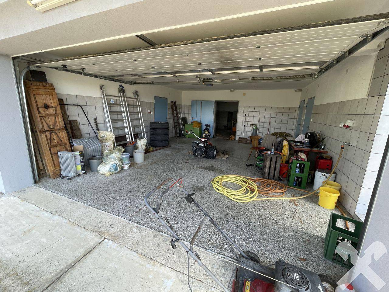 Garage im Keller