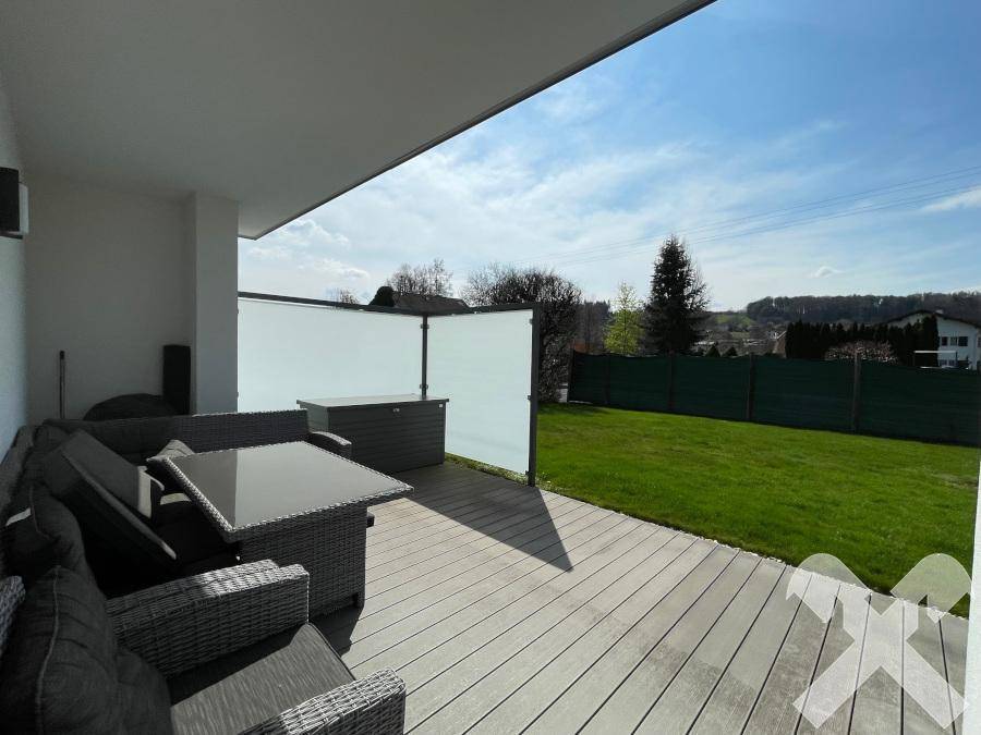 Terrasse und Garten