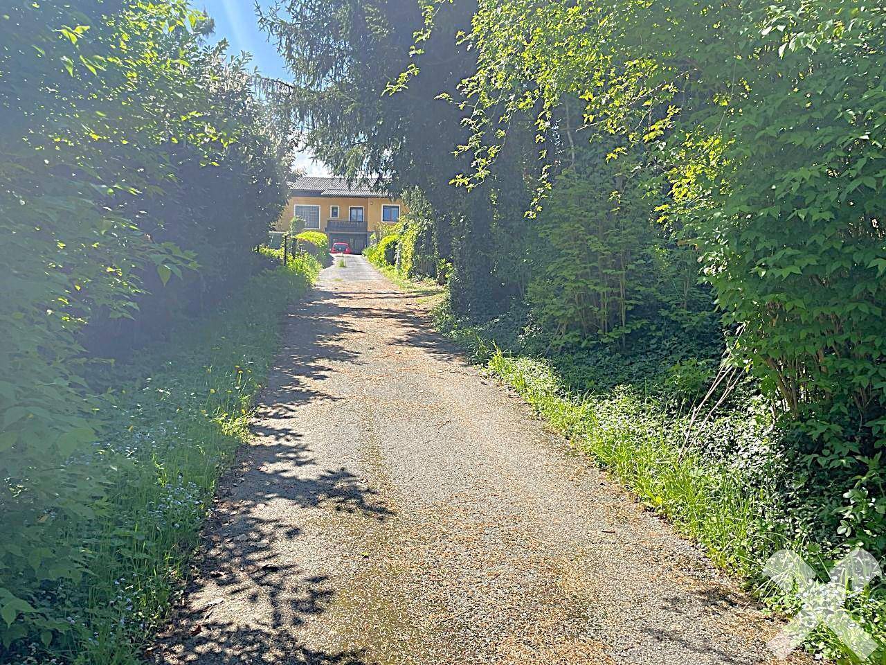 Hauszufahrt