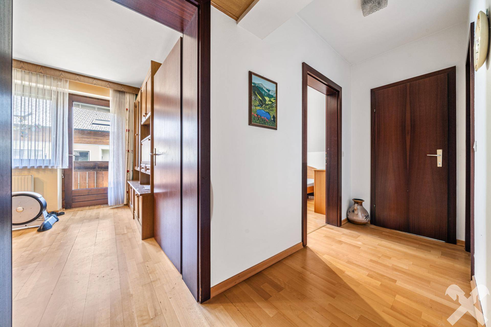 Wohnzimmer und Flur