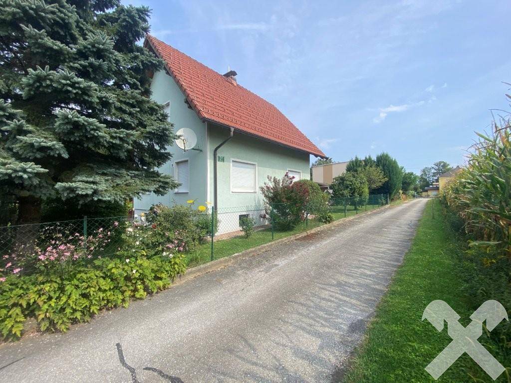 Haus mit Straße