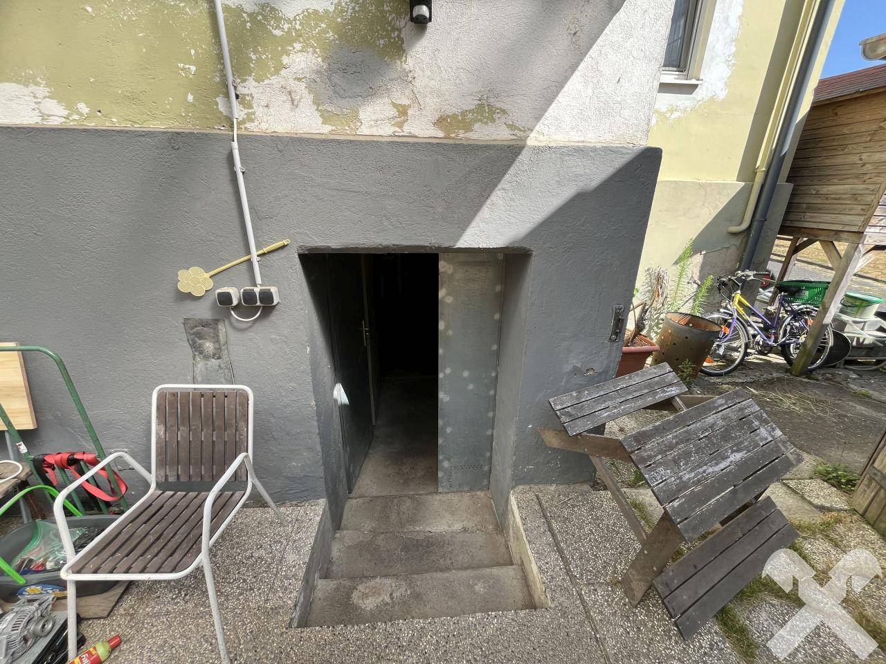 Kellereingang außen