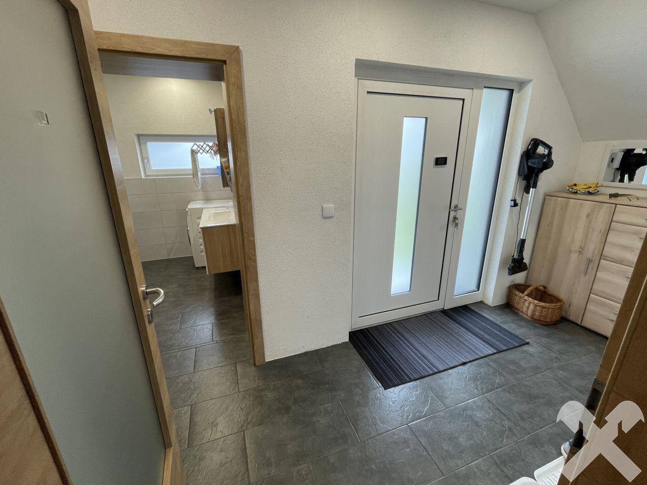 Eingangsbereich Wohnung neu